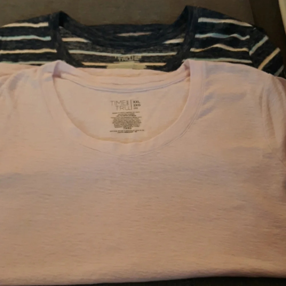 Time and Tru Light Pink Women’s Scoop Neck Top